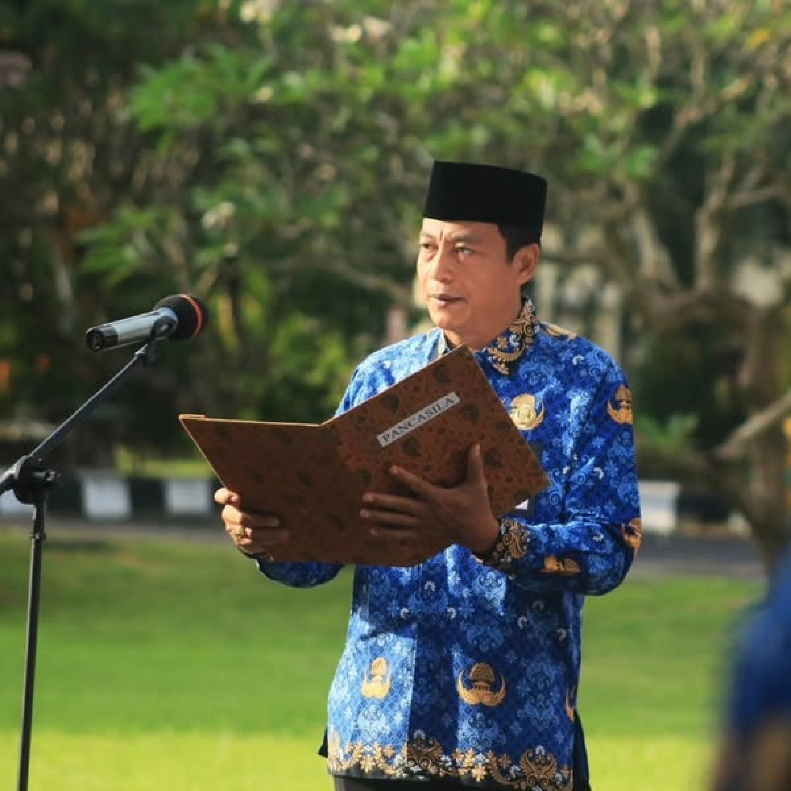 blog-left